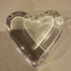 Baccarat heart paperweight